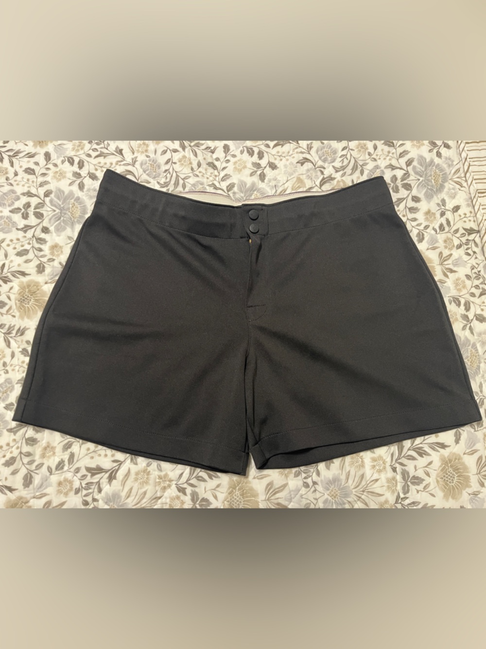 Brand New (no tag) Rawlings Black Softball Shorts - Never worn